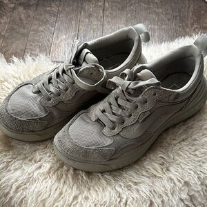 Vans Women's Neutral Beige/Taupe Athletic Sneakers